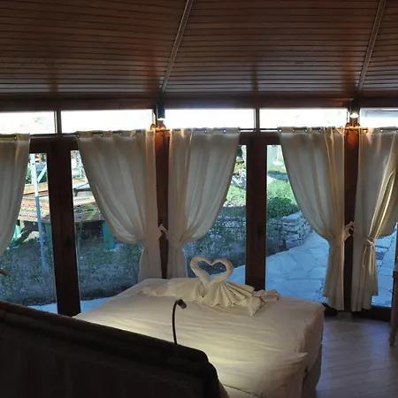 Arcadia Hotel